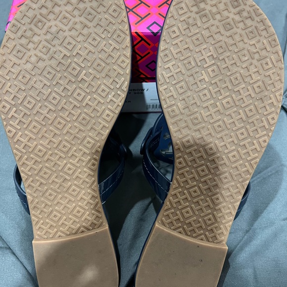 Tory Burch Miller Patent Leather sandal. Bright Rainbow/Royal Navy. Size US 7. - Picture 7 of 7